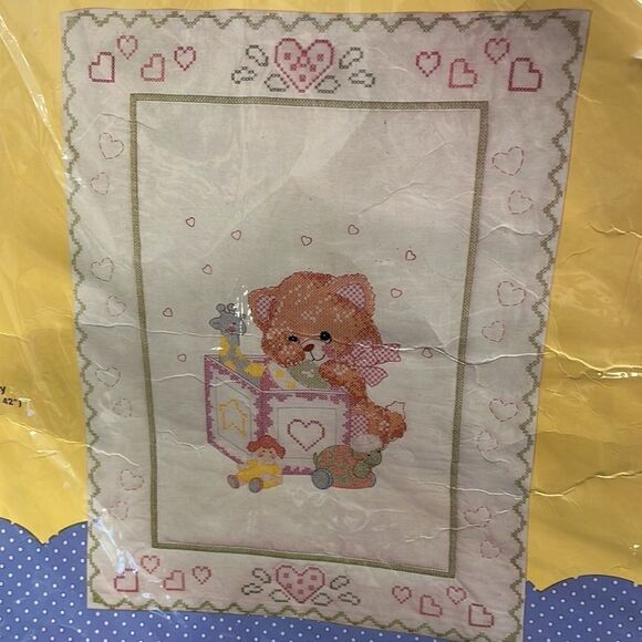 Titan Needlecraft -Peek-A Pals-Kitty Cross Stitch Quit - size 32” x 42” - Picture 2 of 7